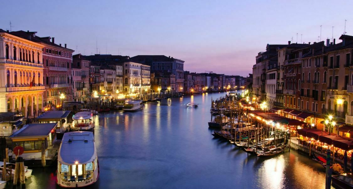 10 приказни места в Италия