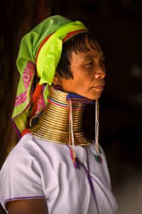 Племената по света – невероятни и цветни портрети