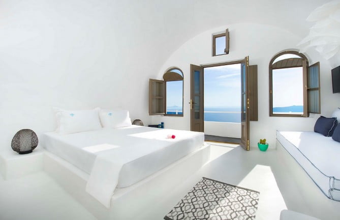 Приказни хотели на остров Санторини