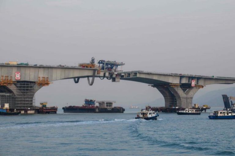 Най-дългия морски мост в света бе построен в Китай