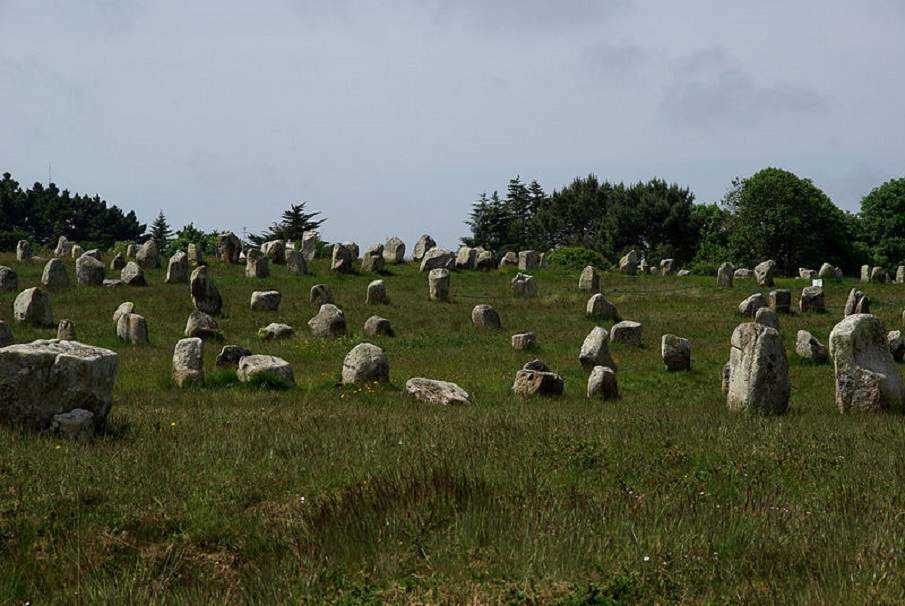 Мегалитните Карнакски камъни – Древна космическа карта?