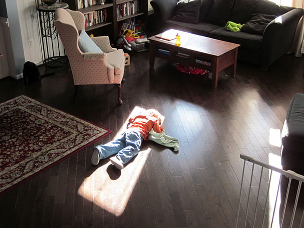 Доказателства, че децата могат да спят навсякъде и по всяко време