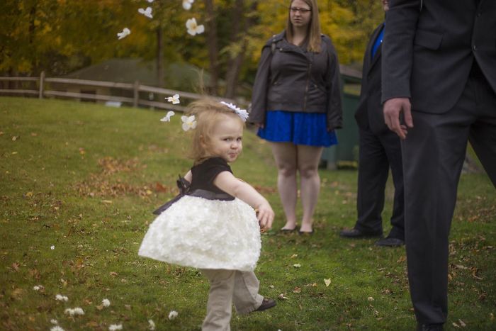 Сватбите – тема табу за децата