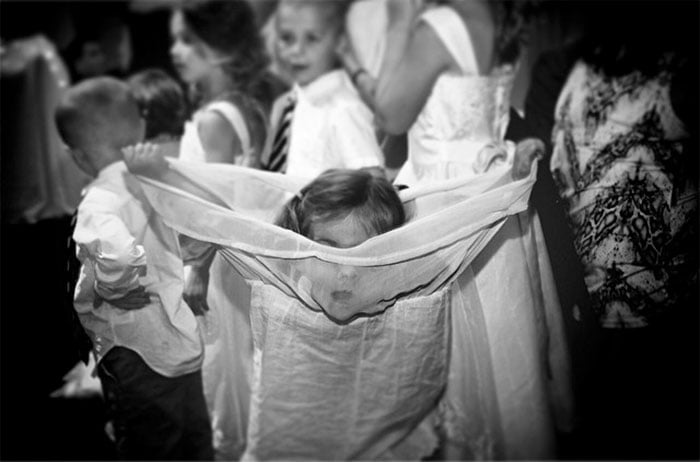 Сватбите – тема табу за децата