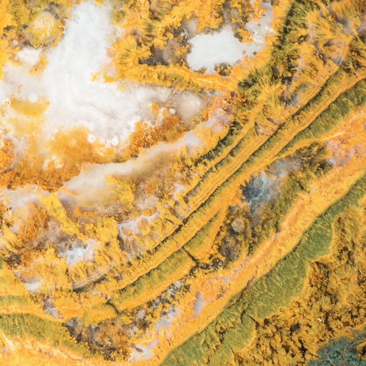 Тези невероятни снимки на минерали приличат на пейзажи от други планети