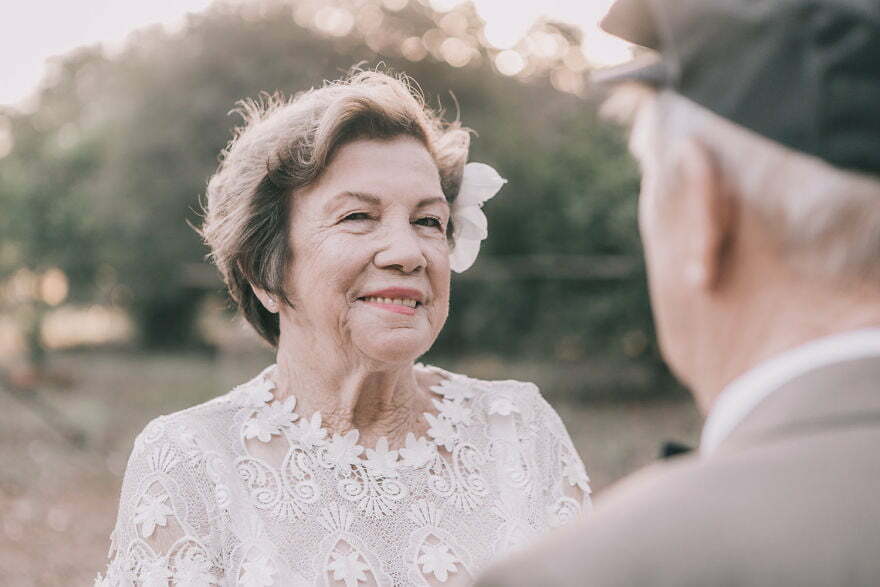Тази двойка няма снимки от сватбения си ден, затова ги прави 60 години по-късно
