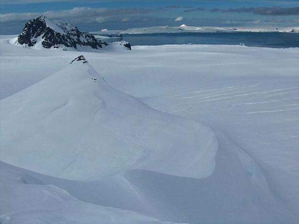 Древни пирамиди в леден пейзаж: Имало ли е древна цивилизация на Антарктида?