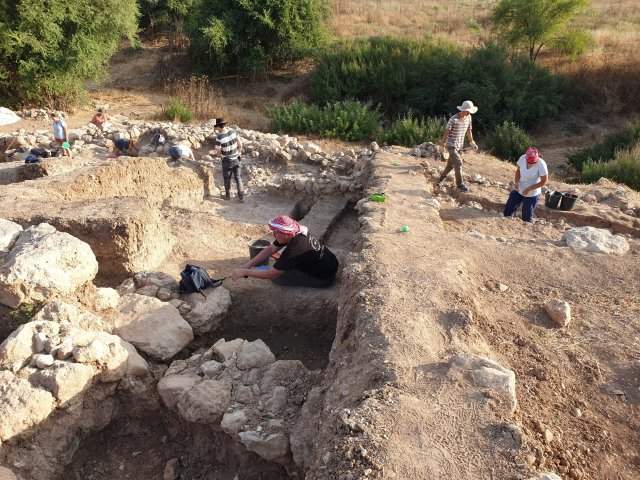 Библейският роден град на Голиат открит в Израел, и руините са гигантски