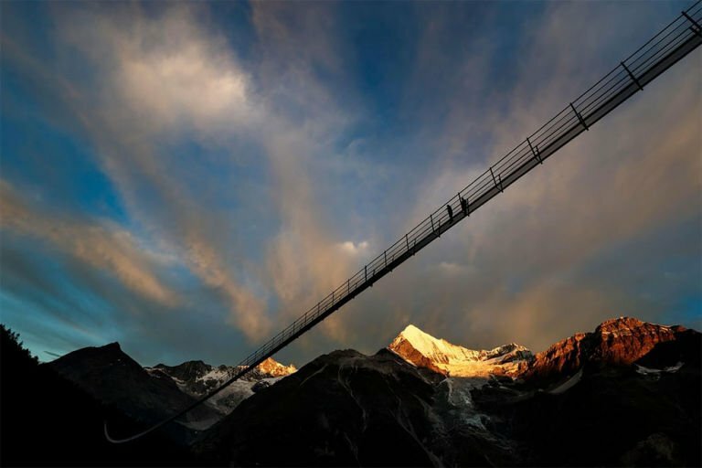 Най-дългия висящ мост в света