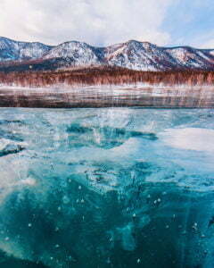 Вледеняващи снимки на езерото Байкал