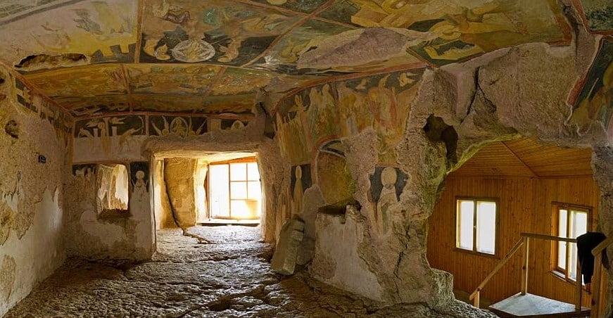 Ивановските скални църкви – едно от най-чудните места в родината ни