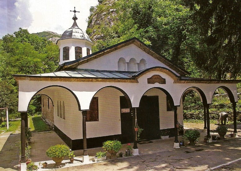 Защо Черепишкият манастир е най-красивото място на земята